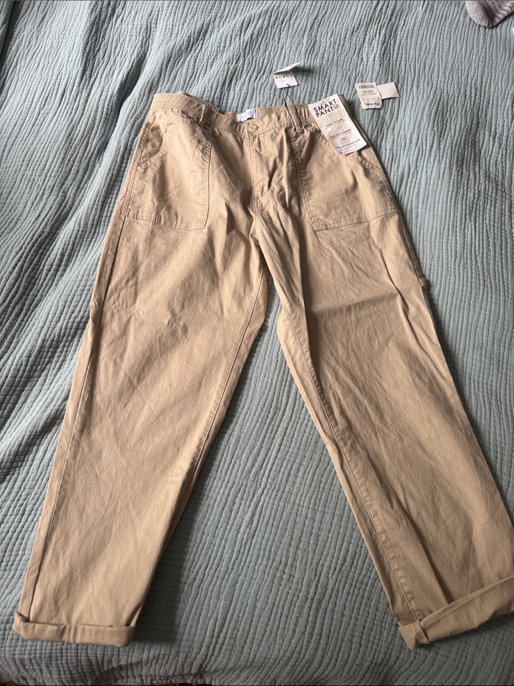 Women's Straight-Leg Chinos in Khaki